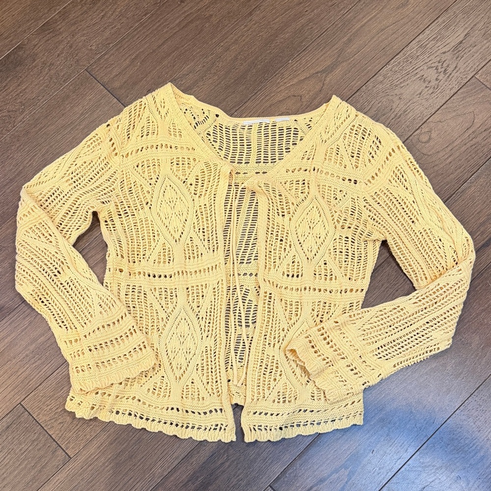 Yellow Open-Knit Women's Sweater Size Small (?) C27-074